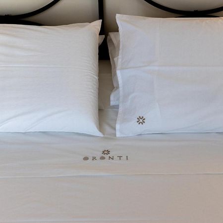 Oronti Accommodations Lecce Bagian luar foto