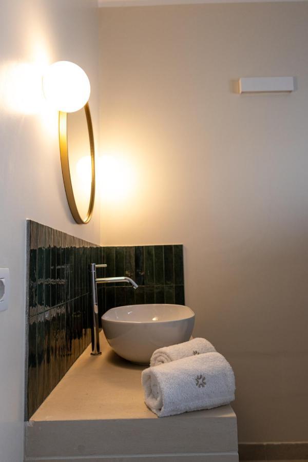 Oronti Accommodations Lecce Bagian luar foto