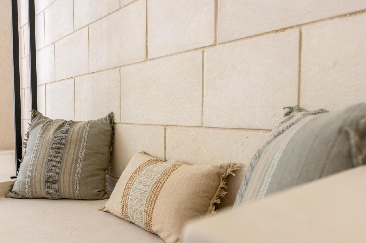 Oronti Accommodations Lecce Bagian luar foto