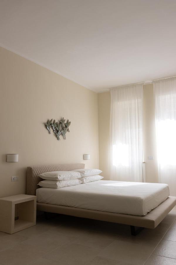 Oronti Accommodations Lecce Bagian luar foto