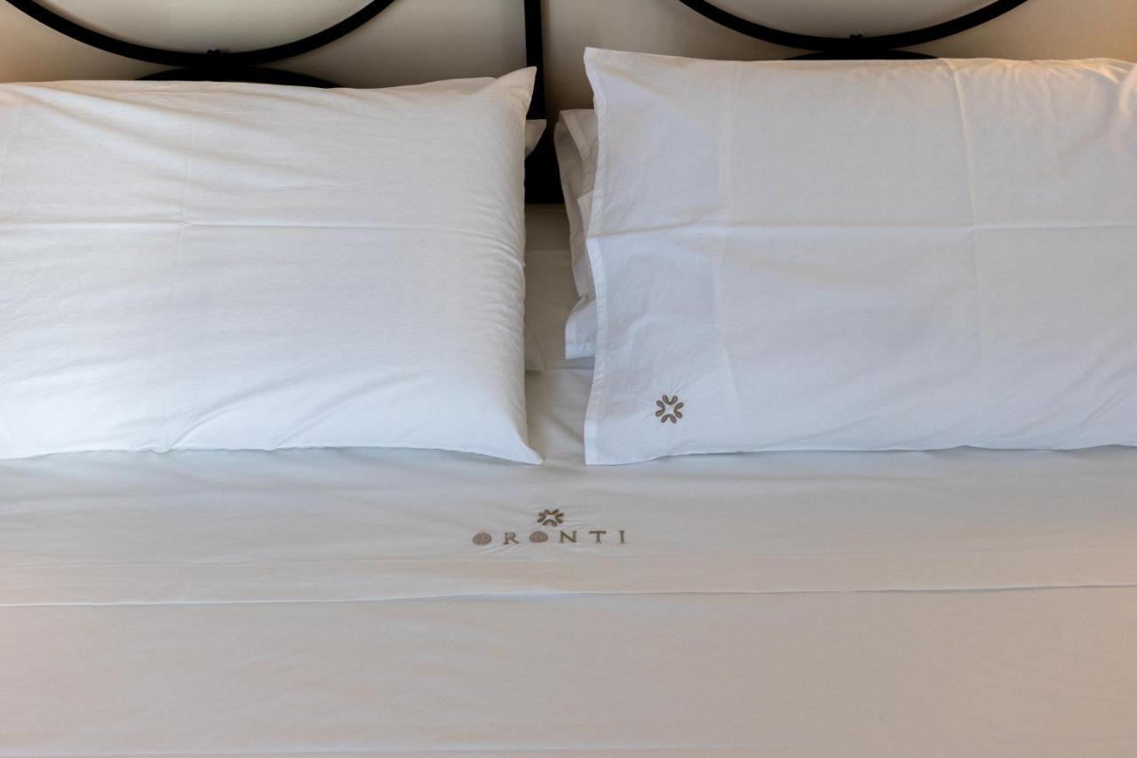 Oronti Accommodations Lecce Bagian luar foto