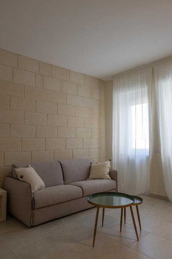 Oronti Accommodations Lecce Bagian luar foto