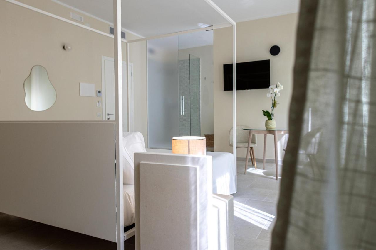 Oronti Accommodations Lecce Bagian luar foto