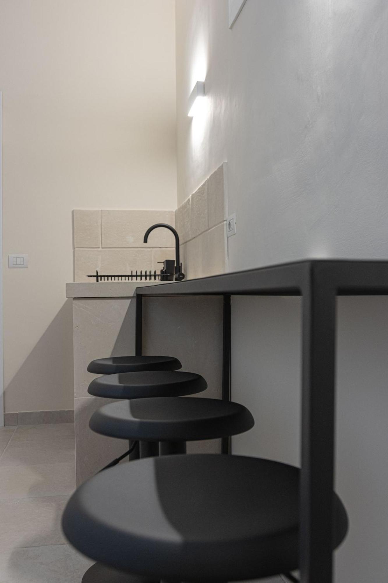 Oronti Accommodations Lecce Bagian luar foto